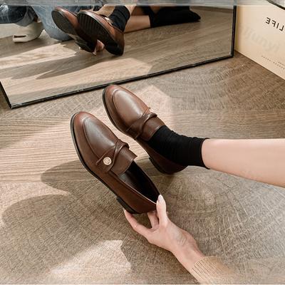 Mode Femme Style Britannique 2025 Automne Nouvel Article Polyvalent Fond Plat Léger Confortable Mode Mocassins Travail Quotidien Chaussures Simples