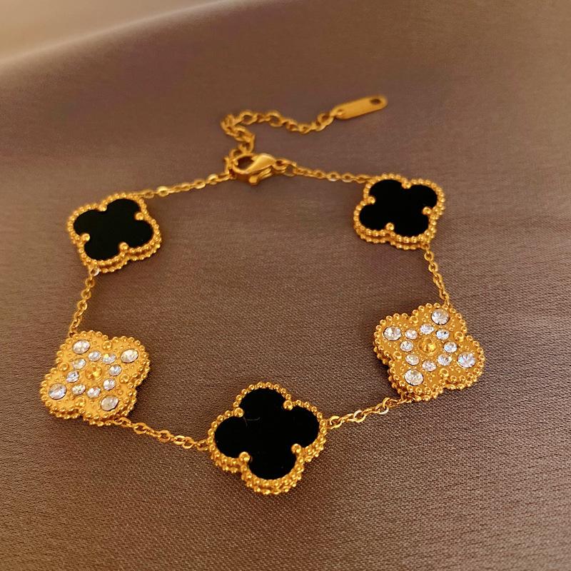 Zircon Mother-of-pearl Four-leaf Clover Bracelet, Simple and Versatile Bracelet, Light Luxury High-end Jewelry for Women