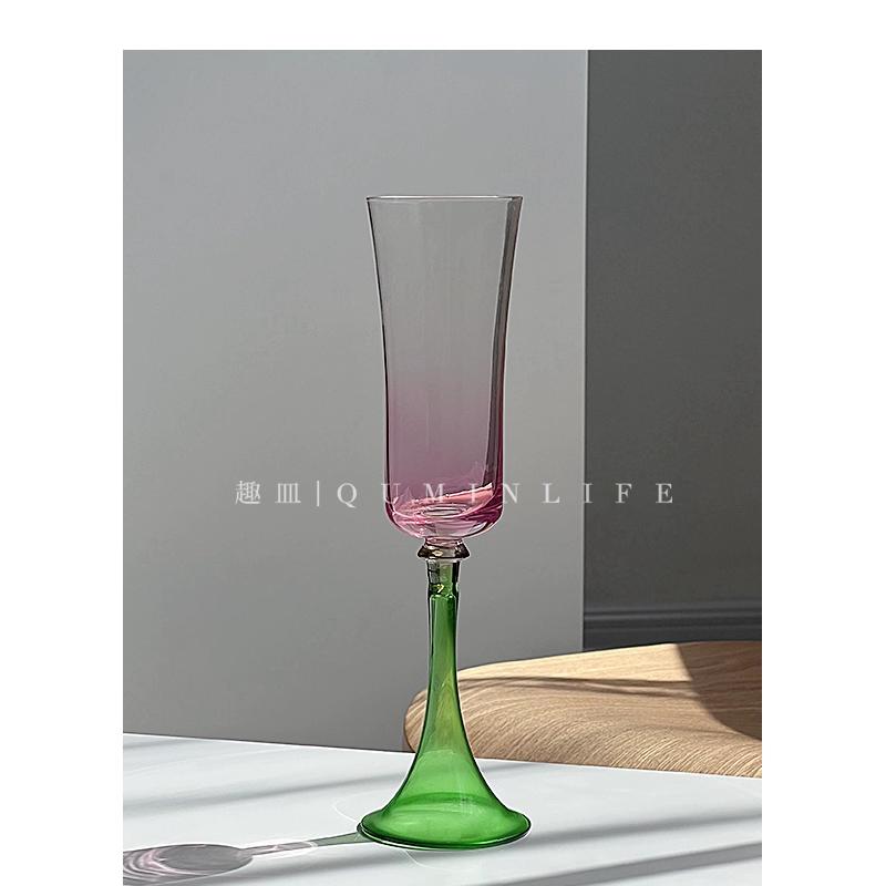 

Блюдо Цюй, падающий цветок, человек, независимая микро-ласточка, двойная летающая стеклянная чашка для напитка, чашка для вина, чашка для красного вина, чашка для вина