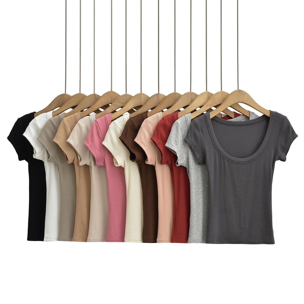 Damski letni dopasowany elastyczny top z krótkim rękawem, okrągłym dekoltem i wycięciem 2024