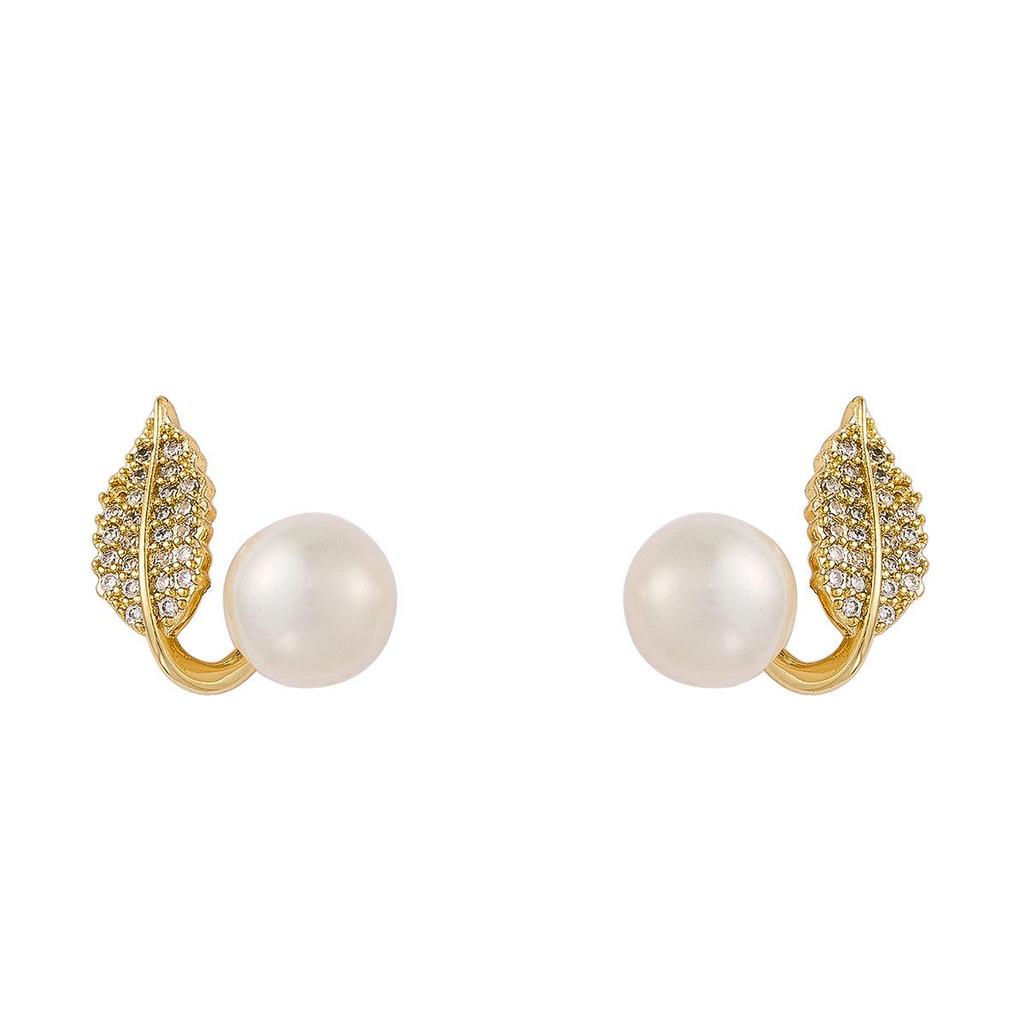Exquisite French Pearl Leaf Stud Earrings: Elegant & Luxurious Retro Design