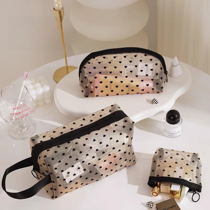 Cube Style Portable Makeup Organizer With Spacious Interior For Use Bedroom