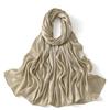 Modischer Satin-Hijab-Schal mit Blattdruck für Damen Muslimischer Hijab Schlichter Malaysia-Schal Satin-Schal Luxuriöses Seidensatin-Tuch Islamischer Turban