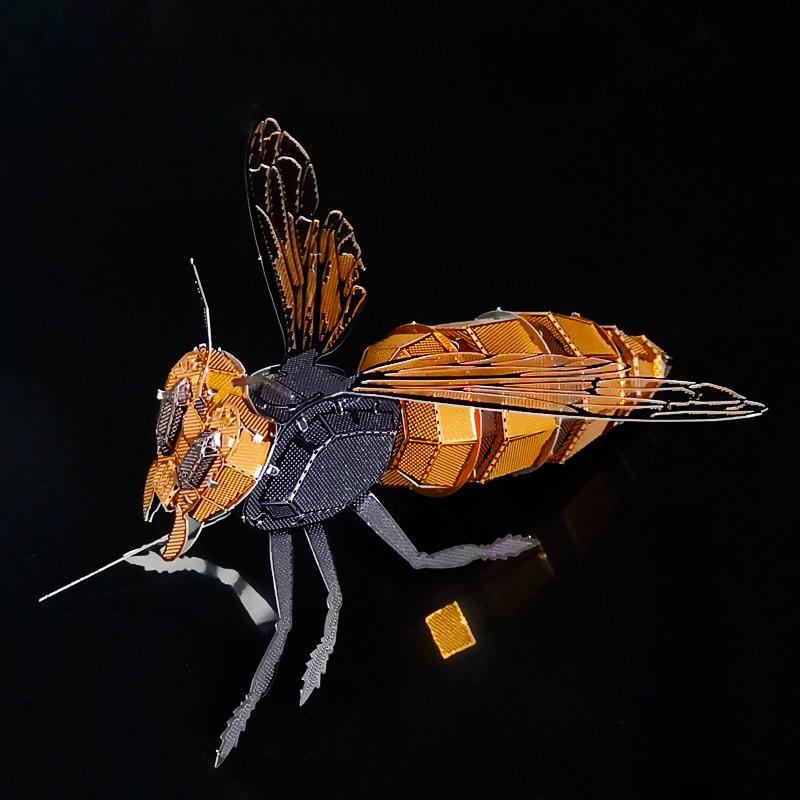 Wasp Stainless Steel DIY Assembly Model Kits Large Dimension Insect 3D Metal Puzzle Designed for Adult Jigsaw Puzzle Playthings Xmas Gifts