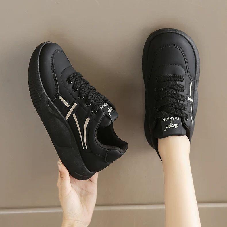 Stepping On Shit Feels Like Kitchen Special Non-slip Shoes for Women's Models 2025 New Autumn Soft-soled Black Work Sneakers