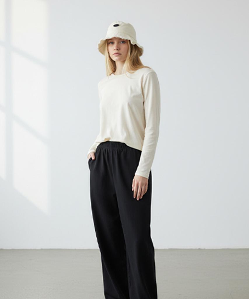 Yunibeosyeolkemiseuteuli Bubble Ivory Vintage Bucket Hat