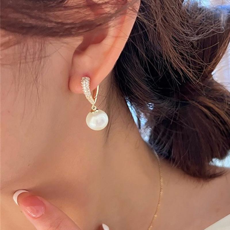 Light Luxury High-End Pearl Earrings, Love Inlaid Zirconium Ear Buckle Earrings, Celebrity Party Earrings For Women