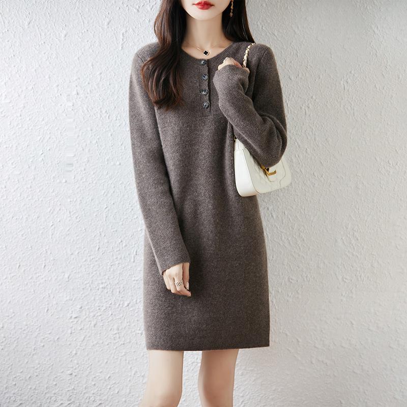 2025 Autumn/Winter Women's Plus Size Loose Wool Dress with Buttons and Inner Layer Short Skirt