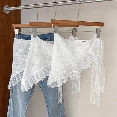 1 Stück weißes Spitzen-Dreieckstuch, exquisite Stickerei für Damen, Baumwoll-Zehenbedeckung, Furzvorhang, neuer Stil für den Strand