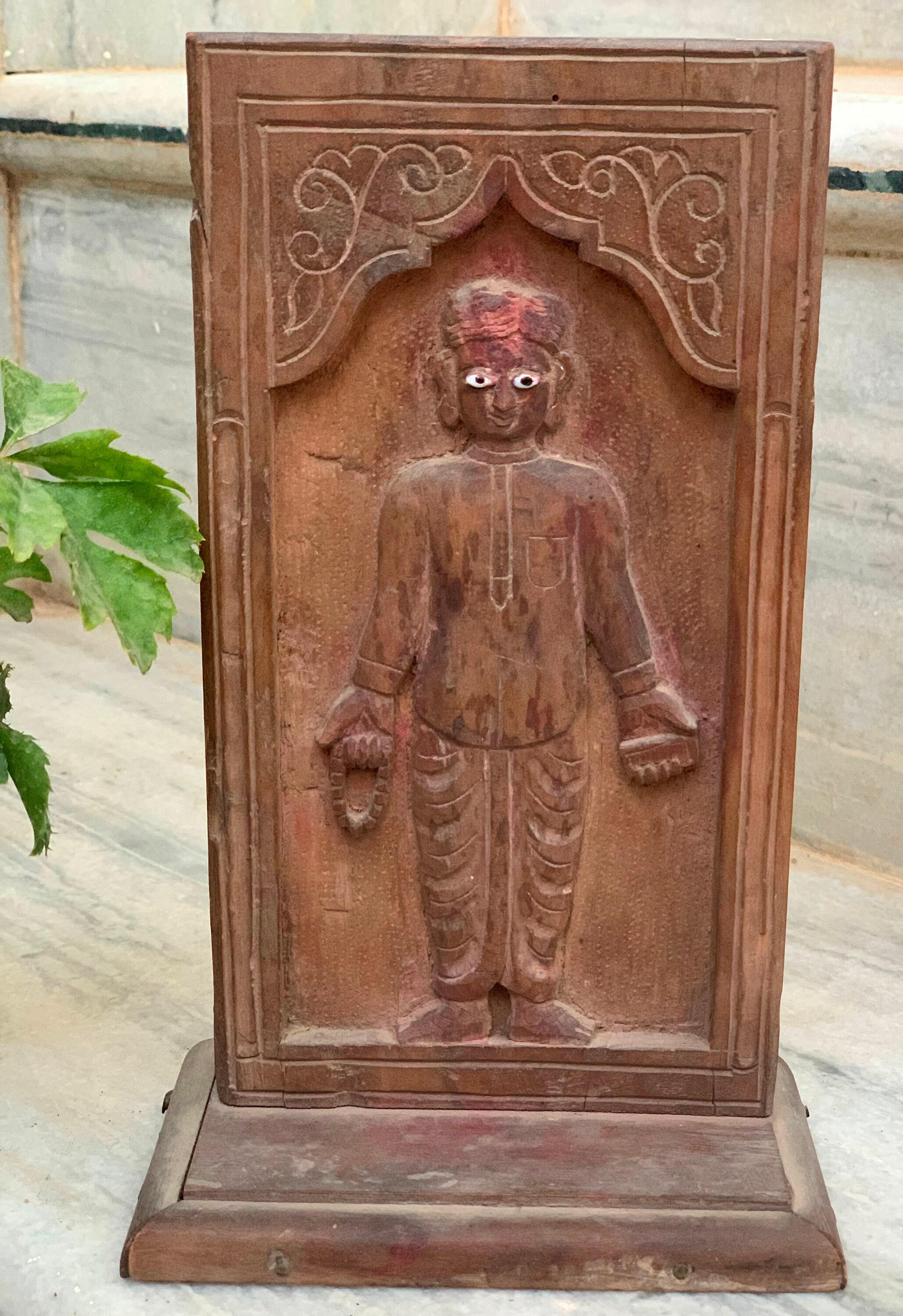 

Hand Carved Wooden Saint Statue: Vintage Folk Art Decor 16” X 8” X 24” (l x w x h) разноцветный