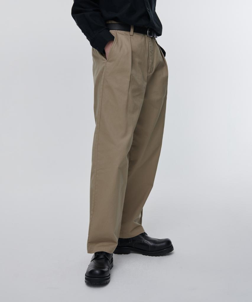 MUSINSA STANDARD Reverse One-Tuck Regular Fit Chino Pants [Beige]