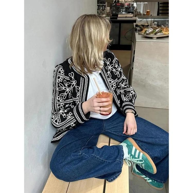 Autumn Casual Long Sleeved Cardigan for Women Loose Coat Floral Print Retro Elegant Top