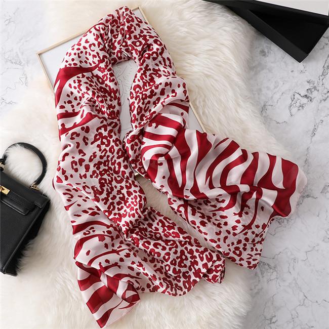 2024 Lovely Animal Leopard Zebra Pattern Silk Scarf Lady High Quality Print Shawls and Wraps Pashmina Stole Hijab Snood 180*90Cm