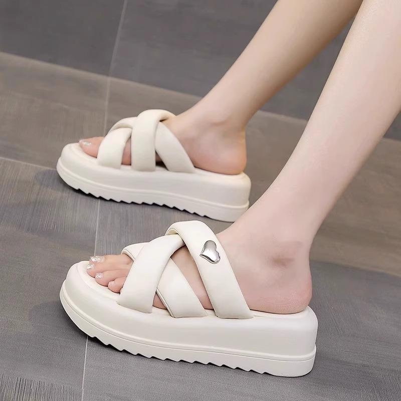 Internet Celebrity Popular Platform Slippers Women's Summer Wear 2025 New Super Fire High Heel Heightening Sandals Premium Feeling Sandals