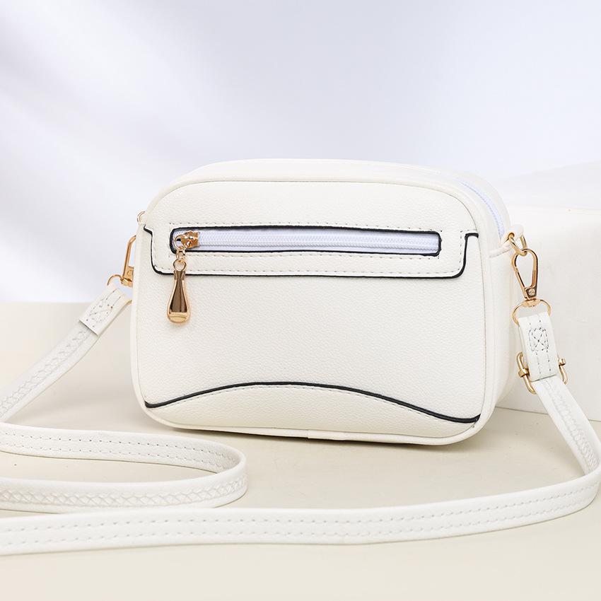 A Versatile and Trendy Small Square Bag for Women In Autumn, A Fashionable Phone Bag, and A Minimalist Leather Bag