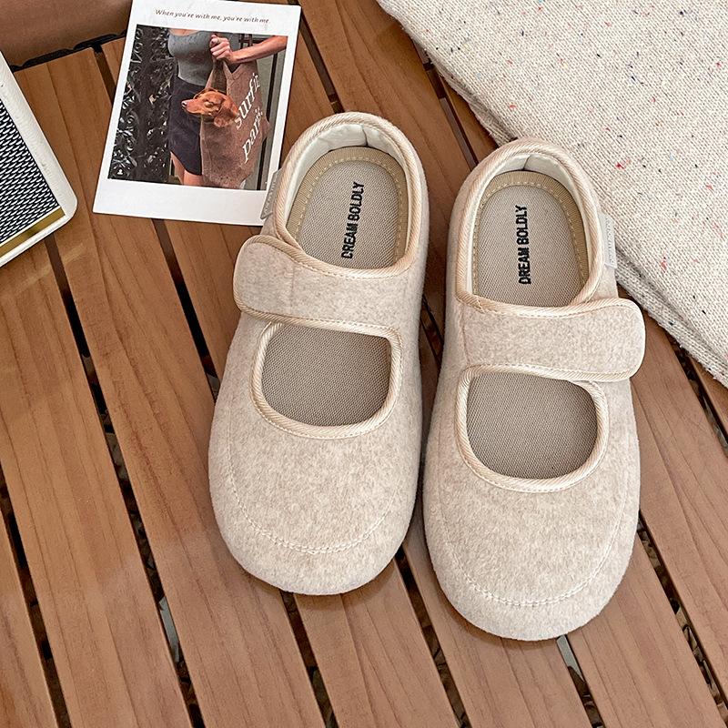 

Korean version of fashion casual versatile single shoes 2025 spring and autumn new Velcro breathable flat bottom shallow mouth Doudou shoes women 40