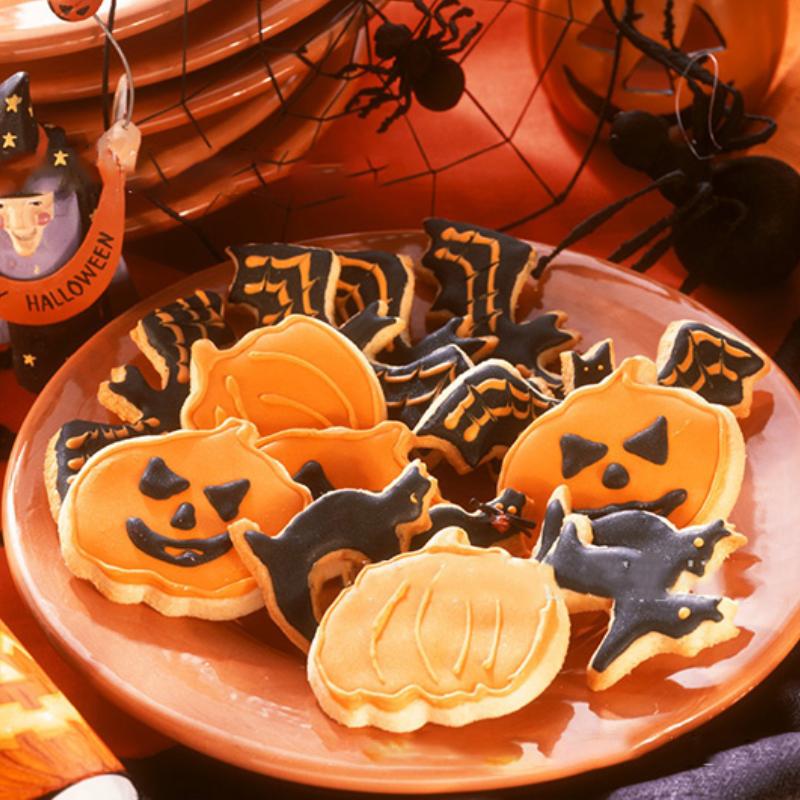 12PCS Halloween Cookie Cutter Set Pumpkin Ghost Bat Shape DIY Chocolate Fondant Mold Biscuits Mould Halloween Baking Tools