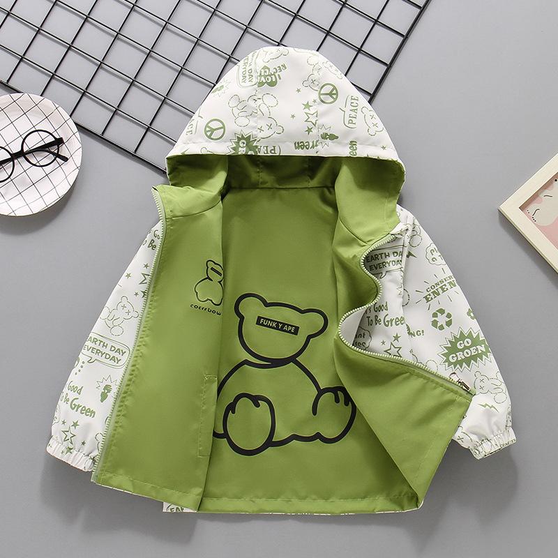 

Красивый уличный плащ для мальчиков и девочек. Весна и осень. Дети носят повседневные пальто с капюшоном с обеих сторон. 170cm зелёный