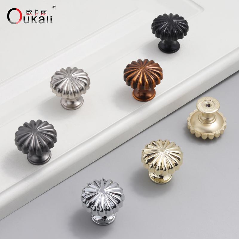 Oukali Modern Style Furniture Cabinet With Zinc Alloy Handles and Knobs for Workshop Staircase Villa Mall Home