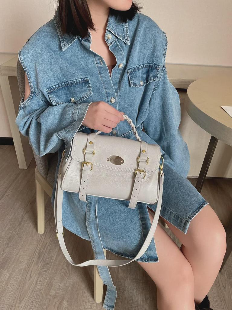 Women's Genuine Leather Messenger Tote: Versatile Cowhide Handheld Shoulder Bag, 2025 New Commuter Briefcase.