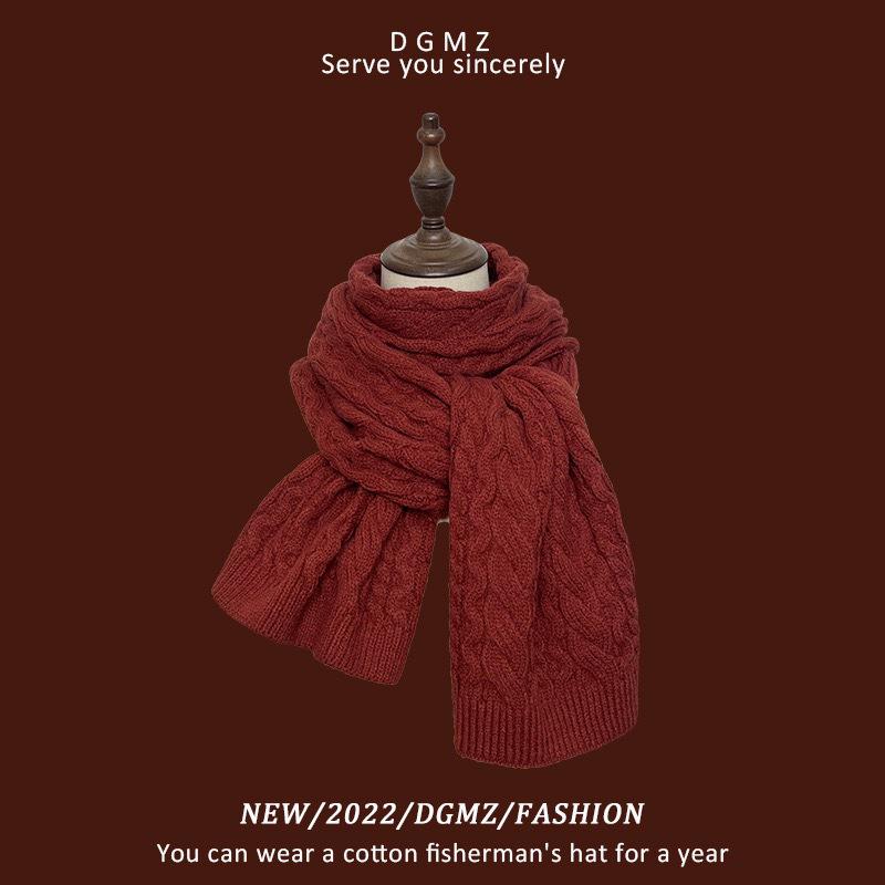 

Japanese Retro Red Scarf for Women: Winter Thickened, Korean Style, Warm High-End Neck Warmer for Christmas & New Year Gift червоний