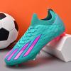 Spezielle Sportschuhe – Fußballschuhe