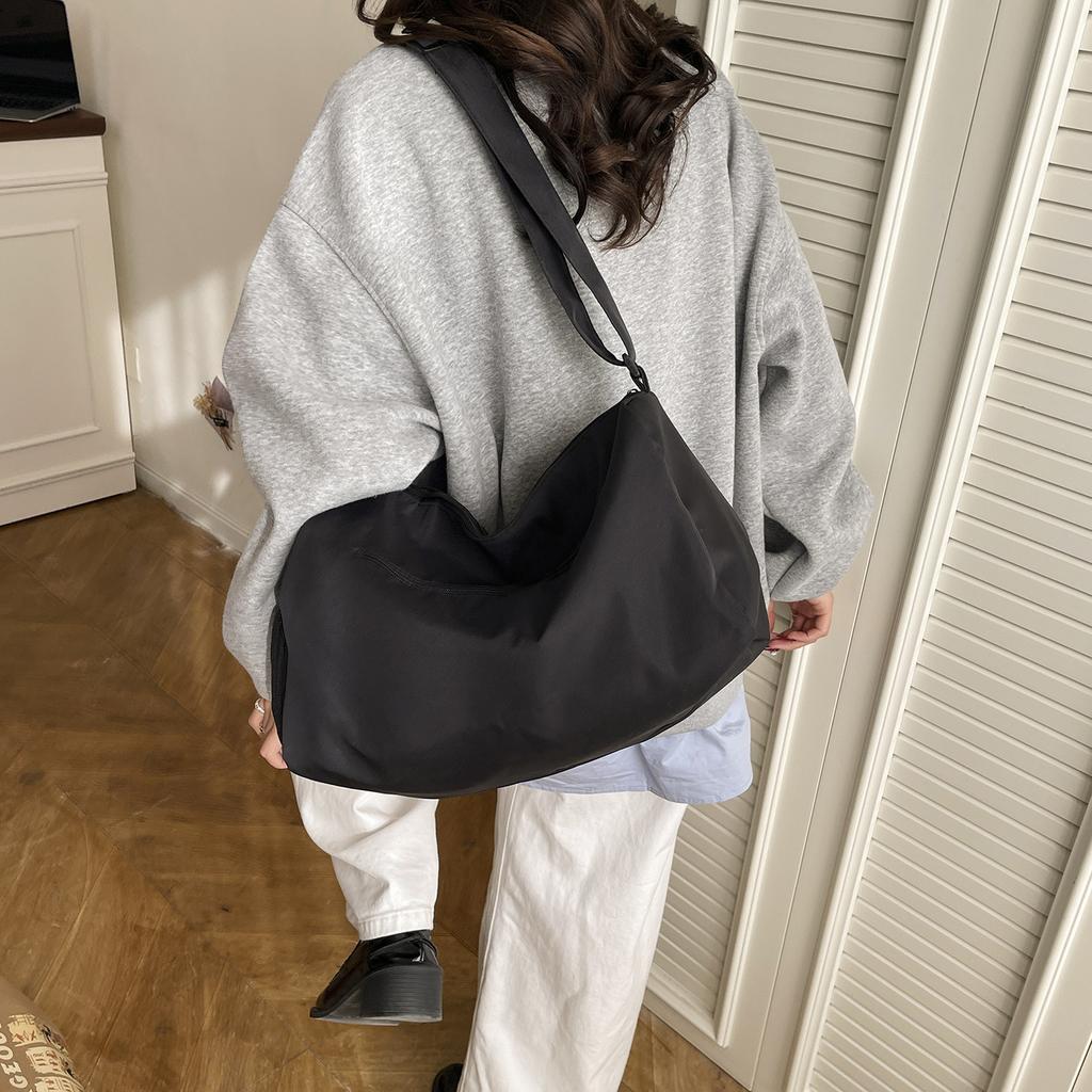Short Trip Bag Casual Large Capacity Solid Color Shoulder Messenger Bag Wet And Dry Separation Outdoor Sports Fitness Bag