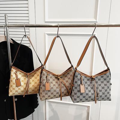 Large Capacity Versatile Underarm Bag Women's Autumn and Winter New Fashion Temperament High-end Single Shoulder Messenger Bag