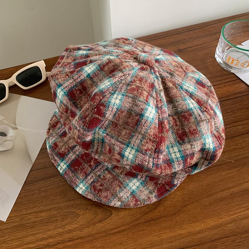 Retro plaid star horn beret women's versatile face small bud painter hat big head circumference hat