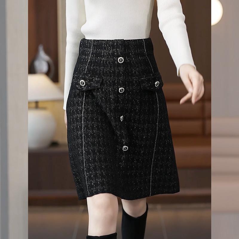 Women's Woolen Button-Down A-Line Skirt - High-Waisted, Mid-Length, Slimming & Loose Fit for Autumn/Winter 2025