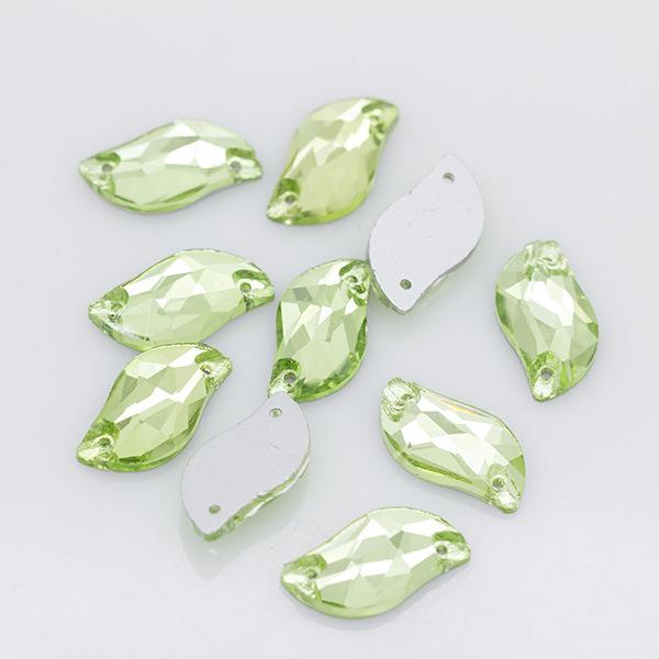 28-delars S-formade kristallglasdiamantblad för gör-det-själv-kläder och bröllopsklänningsaccessoarer