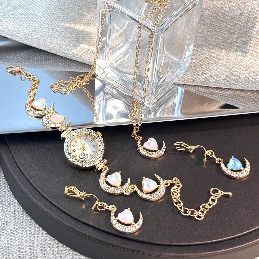 

3pcs/set Vintage Love Moon Jewelry for Women Diamond Quartz Watch Earrings Necklace Romantic Decoration Daily Wear Accessories белый