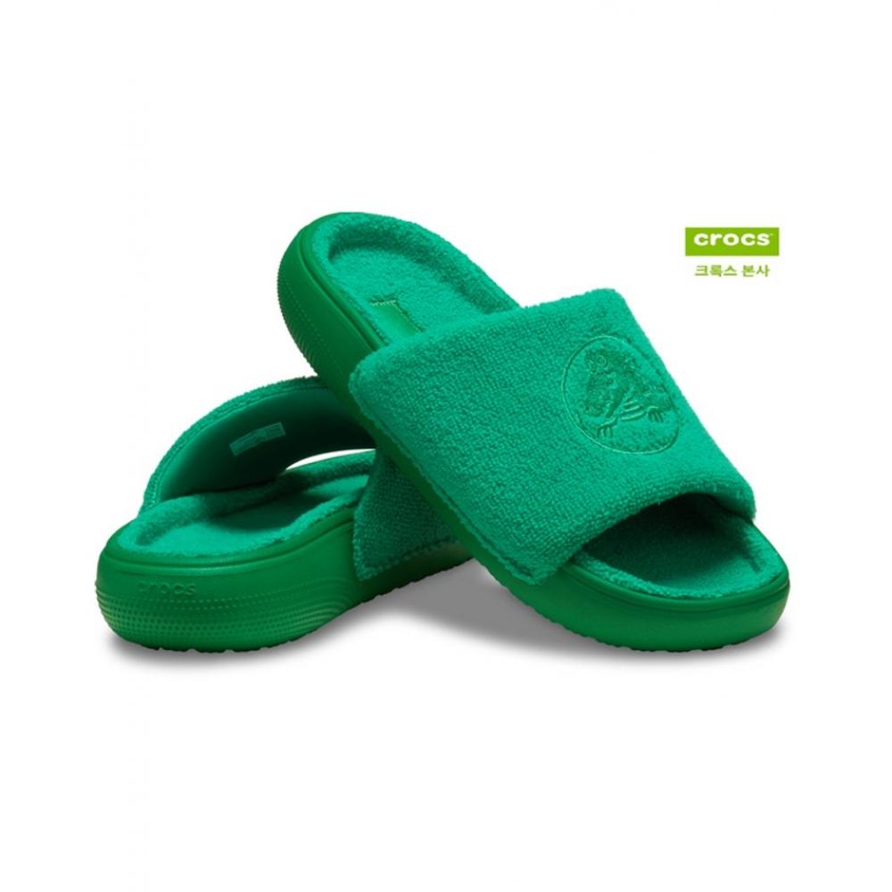 

Crocs Classic Towel Slides 220