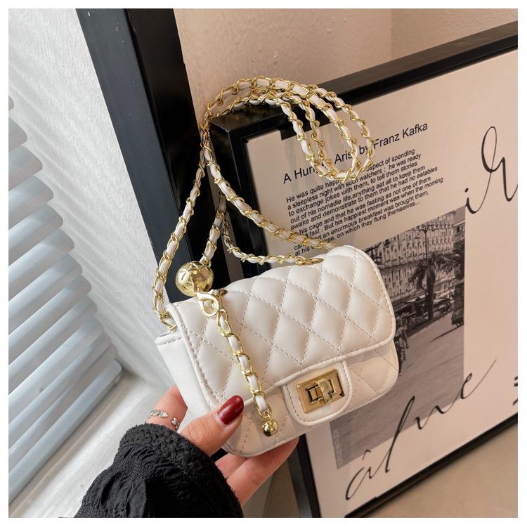 

2025 fashion embroidered thread girl messenger bag foreign style princess chain shoulder bag fashion versatile mini change bag белый