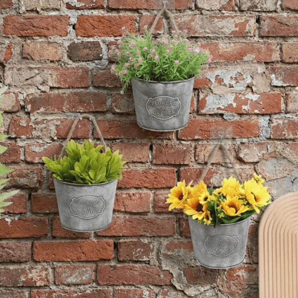 Metal Planter Vintage Hanging Flower Pot Semicircle Country Style Wall Mounted Planter Iron Wall Flower Holder Home Decor