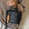 This Year's Popular Bag Women's 2025 New Autumn and Winter Retro Niche Design Messenger Bag Korean Version Bucket Bag