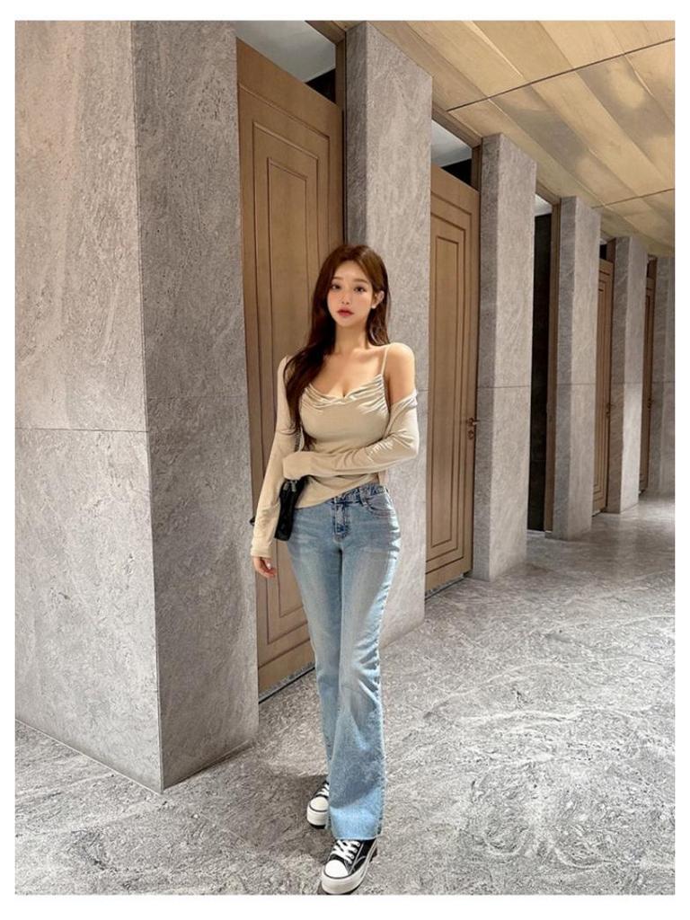 Korean Dongdaemun Fashion Two-Piece Set: Slimming Camisole & Long-Sleeve Cardigan
