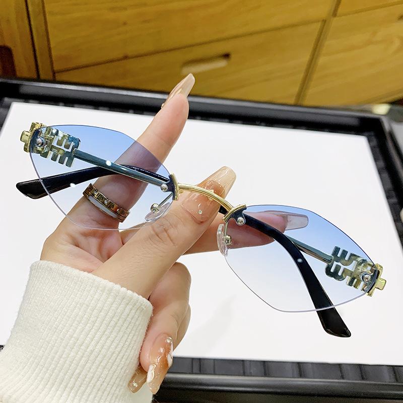 Internet celebrity Y1K sweet cool babes metal frameless sunglasses polygon personalized versatile sunglasses UV protection