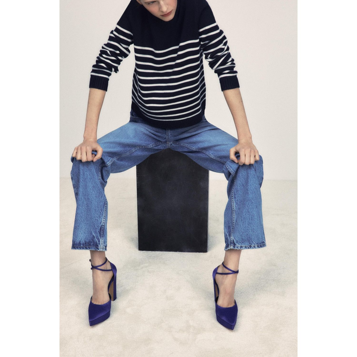 

HIGH-HEEL PLATFORM SHOES