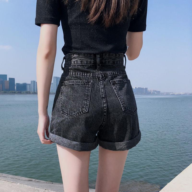 

Women’s 2021 High-Waisted Denim Shorts - Korean Style Slimming Wide-Leg with Rolled Hem for Summer Small білий