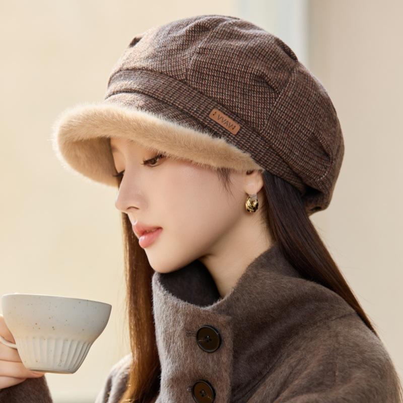 Autumn and Winter Women's Plaid Beret Casual Cold and Warm Windproof Velvet Thickened Octagonal Hat