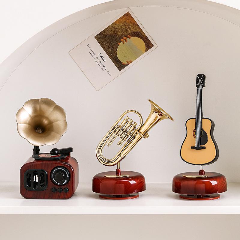 Retro Gramophone-Style Music Box: Nostalgic Desktop Ornament for Living Room or Bedroom Decor