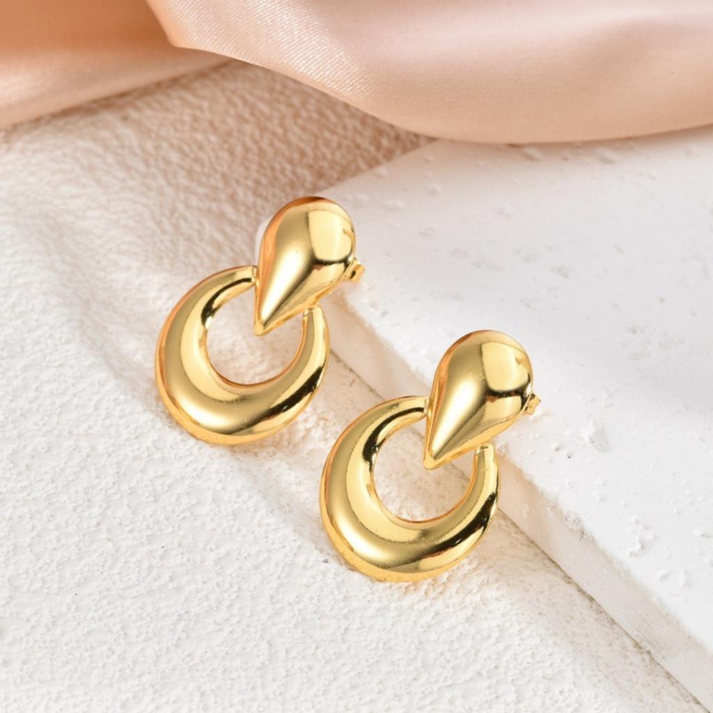 1 Pair Stylish 18K Gold Plated 304 Stainless Steel Ear Post Stud Earrings Heart Flower Butterfly Starfish For Women Gift