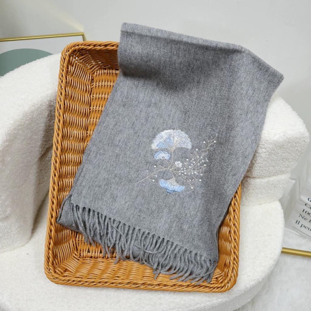 New Year's Embroidered Wool Scarf for Autumn and Winter Thickened Warm Scarf With Tassel