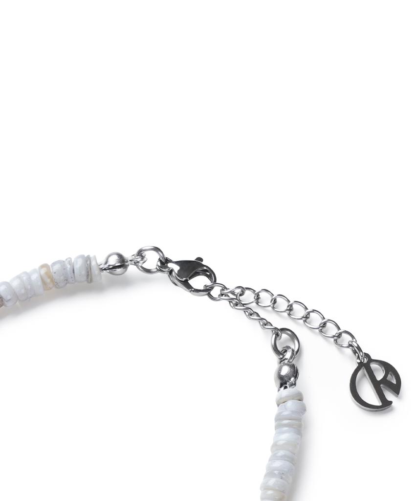 Decoroso Unisex Minimal Mother-Of-Pearl Bead Bracelet [Light Gray]