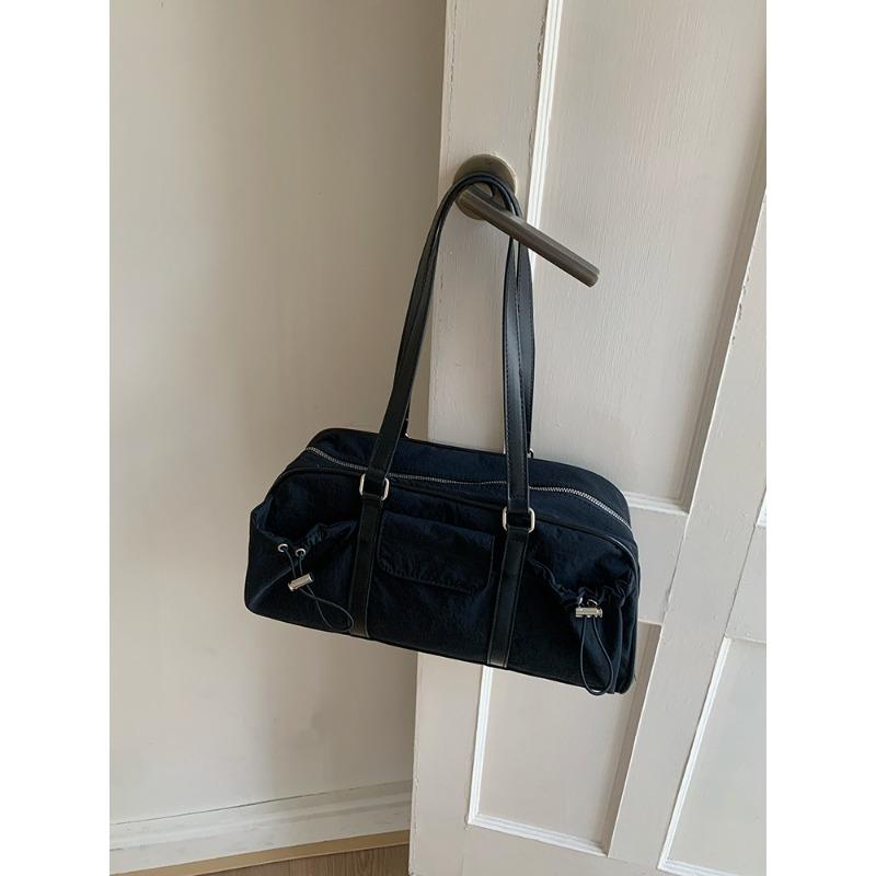 A Niche Lightweight Hand-held Armpit Bag with A Large Capacity Versatile Pillow and Single-shoulder Bag