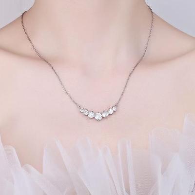 Damen Funkelnde Simulierte Moissanit Zirkon Anhänger Choker Halskette - Modischer, Luxuriöser und Eleganter Schmuck