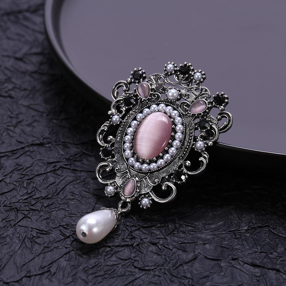 OESDPHS Women'S Retro Court Antique Baroque Western Brooch - Inlaid Pearl & Gemstone Zinc Alloy Pin with Intricate Floral Design, Elegant Accessory Fo