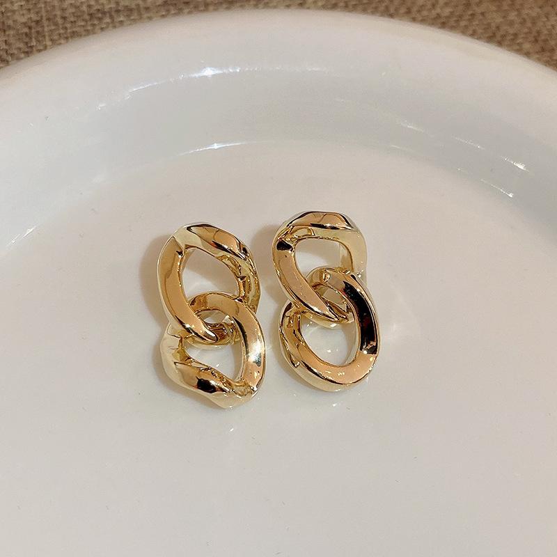 Metal wind round geometric earrings niche simple versatile stud earrings ins fashion high-end earrings