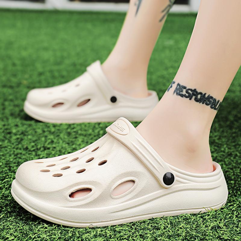 Fashion 2025 Summer New Hole Shoes for Men Breathable and Comfortable Garden Clogs Slippers Anti Slip Beach Sandals Shoes